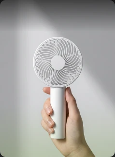 손에 든 제품 이미지 예시 우측 상단 세트 4